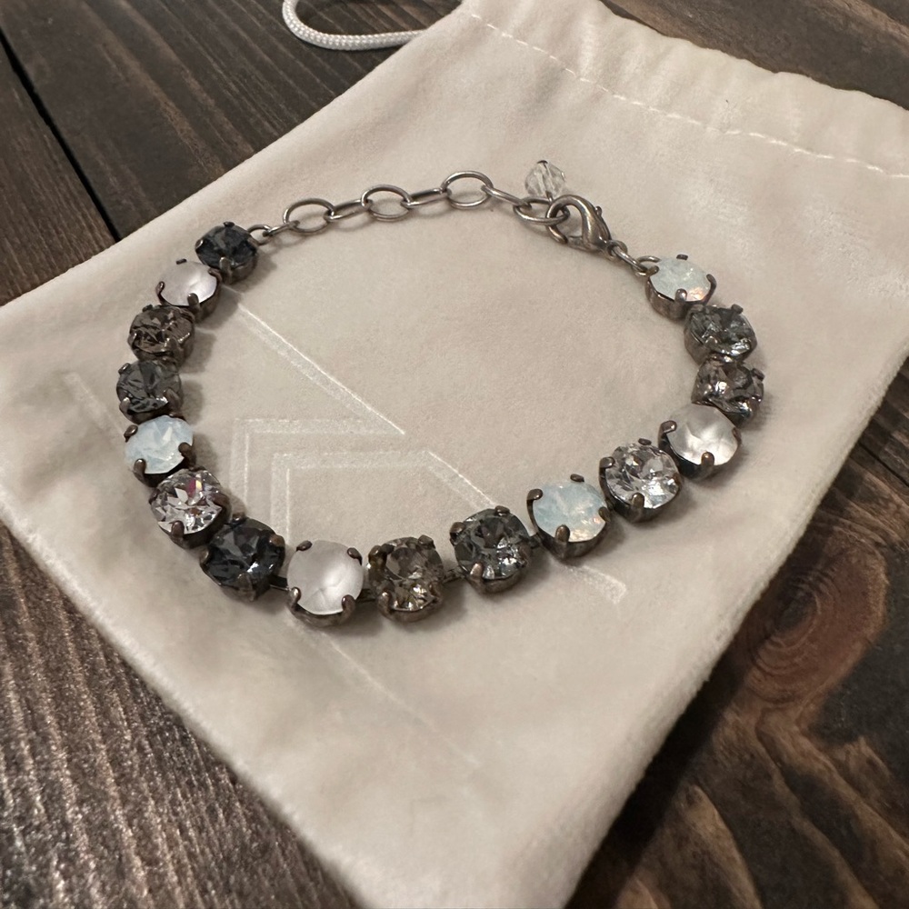 Sabika-like bracelet